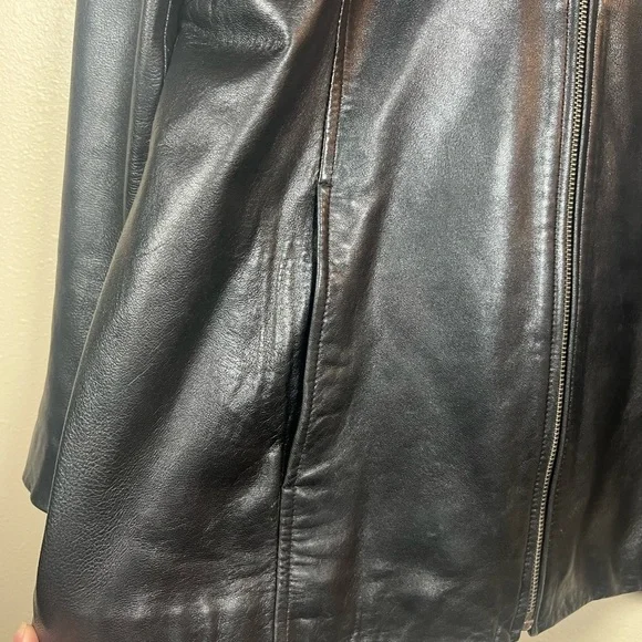 Reaction Kenneth Cole Women’s Leather Jacket Size Large - Picture 2 of 12